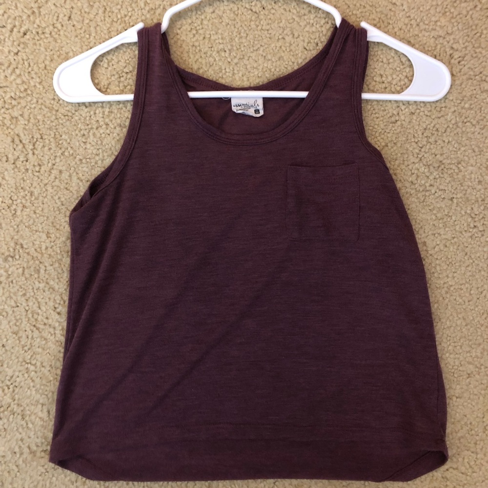 S Maroon tank top